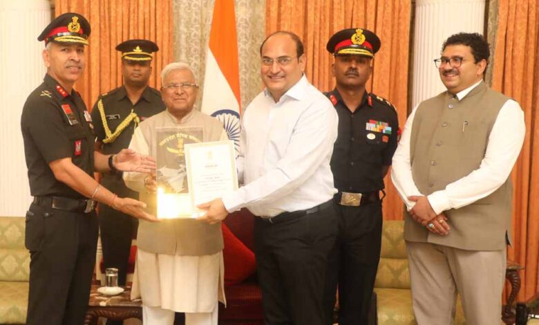 सशस्त्र-सेना-झंडा-निधि-में-योगदान,-राष्ट्र-भक्ति-की-सशक्त-अभिव्यक्ति-:-राज्यपाल-पटेल