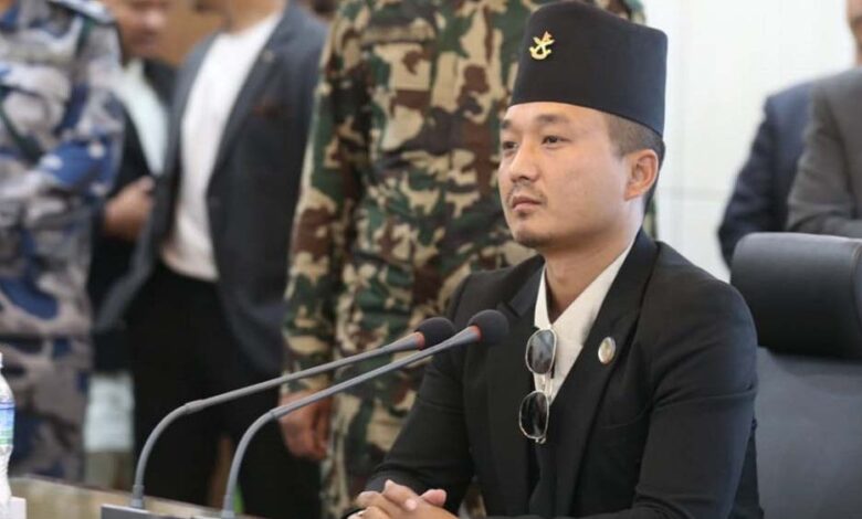 तीन-हफ्ते-में-करप्शन-के-आरोप,-नेपाल-के-गृहमंत्री-सुदन-गुरुंग-का-इस्तीफा,-क्रांति-से-राजनीति-में-आए-थे