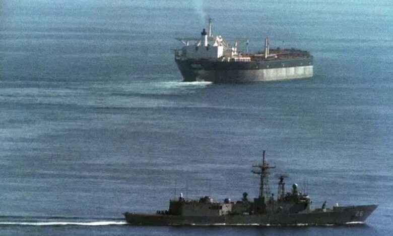 भारत-के-करीब-ईरानी-टैंकर-पर-अमेरिका-का-हमला,-हिंद-महासागर-में-3-जहाजों-की-घेराबंदी