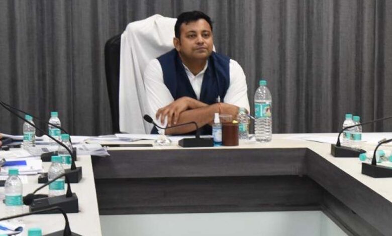 न्यू-एज-मीडिया-में-दक्ष-बनें-जनसंपर्क-अधिकारी-:-आयुक्त-रजत-बंसल