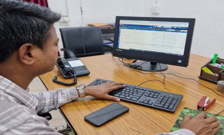 महासमुंद-:-ई-ऑफिस-से-फाइल-ट्रैकिंग-आसान,-काम-में-तेजी-और-जवाबदेही-सुनिश्चित