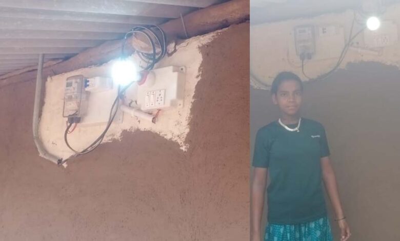 दशकों का अँधेरा टूटा, अबूझमाड़ के ईरपानार गाँव में पहली बार पहुँची बिजली
