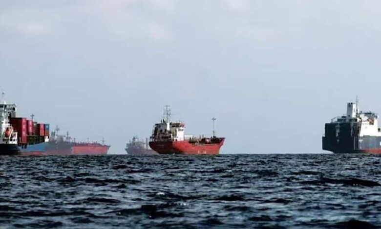 भारत-के-बाद-इस-देश-को-मिली-फिर-से-रूसी-तेल-खरीदने-की-छूट,-ट्रंप-की-मेहरबानी-का-कारण-क्या?