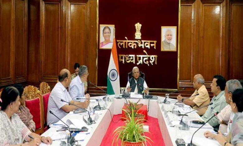 अनुशंसाओं-को-संवेदनशीलता-के-साथ-करें-लागू-:-राज्यपाल-पटेल