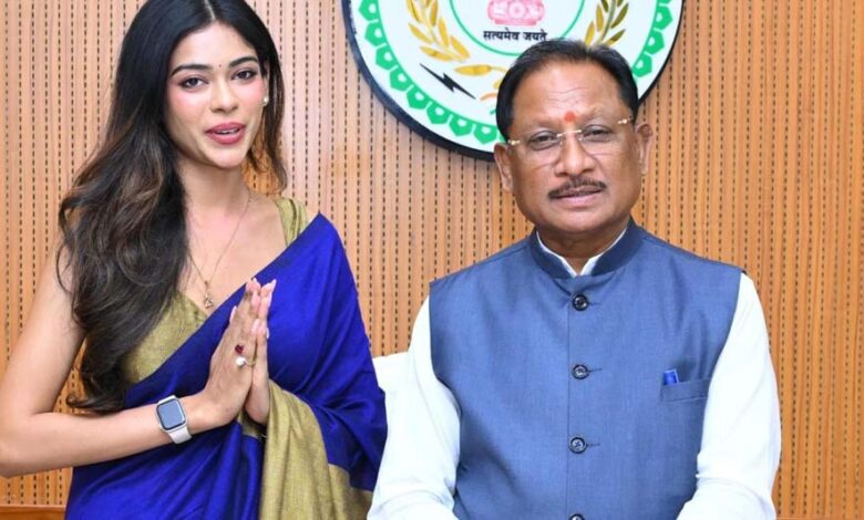 cm-साय-से-मिली-मिस-इंडिया-छत्तीसगढ़-अनुष्का-सोन,-विधानसभा-में-ऐतिहासिक-सत्र-सुनने-पहुंची-थी