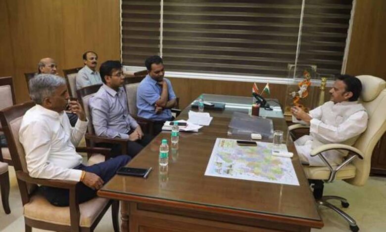 समय-सीमा-में-गुणवत्तापूर्ण-करें-कार्य,-सतत-मॉनिटरिंग-करें:-उप-मुख्यमंत्री-शुक्ल