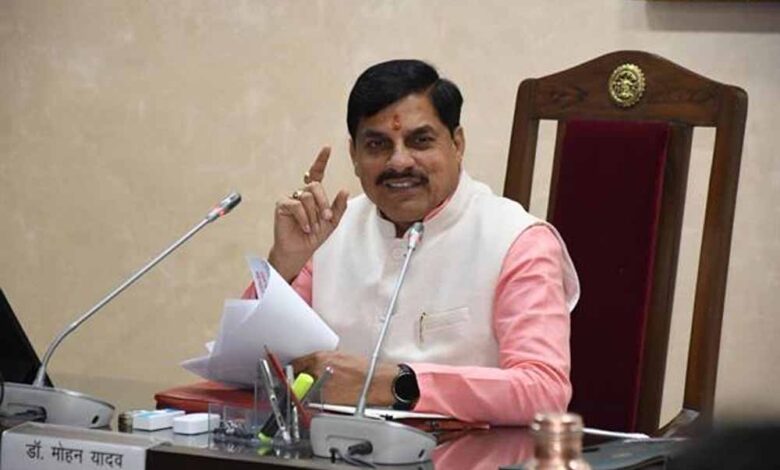 तबादला-नीति-पर-सीएम-सख्त,-मंत्री-का-जवाब-यहां-उल्टी-गंगा-बह-रही-है