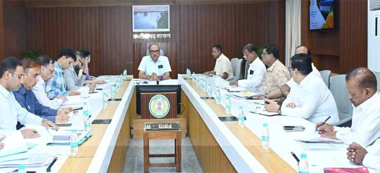 सिंचाई-परियोजनाओं-में-लाएं-तेजी,-भू-अर्जन-और-क्लीयरेंस-के-कार्य-शीघ्र-करें-पूरा-मुख्य-सचिव