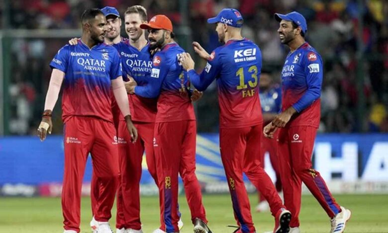 रायपुर-में-ipl-का-रोमांच:-rcb-टीम-पहुंची,-मुंबई-इंडियंस-ने-जमकर-बहाया-पसीना