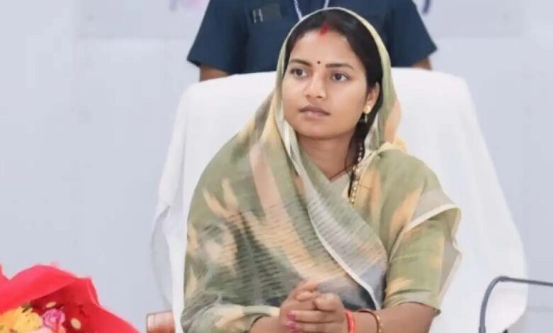 रायपुर-:-हाथी-के-हमले-में-जान-गंवाने-वाले-ग्रामीणों-के-परिजनों-को-त्वरित-राहत
