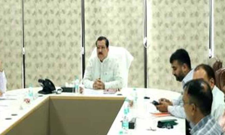 कौशल-विकास-गतिविधियों-की-सतत-मॉनिटरिंग-से-युवाओं-को-मिलेगा-बेहतर-प्रशिक्षण-और-रोजगार-:-मंत्री-टेटवाल