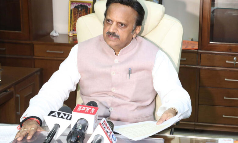 निर्माण कार्य पूर्ण होते ही शीघ्र प्रारंभ हों स्वास्थ्य सेवाएं : उप मुख्यमंत्री शुक्ल