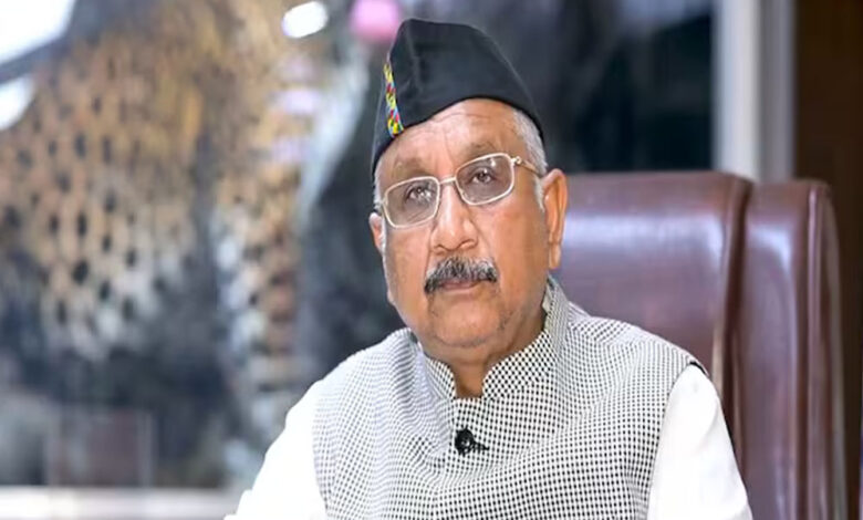 बिखरे-हुए-गांवों-के-स्थान-पर-ब्लॉक-मुख्यालय-में-छात्रावासों-का-किया-जाये-युक्तियुक्तकरण-:-मंत्री-डॉ.-शाह
