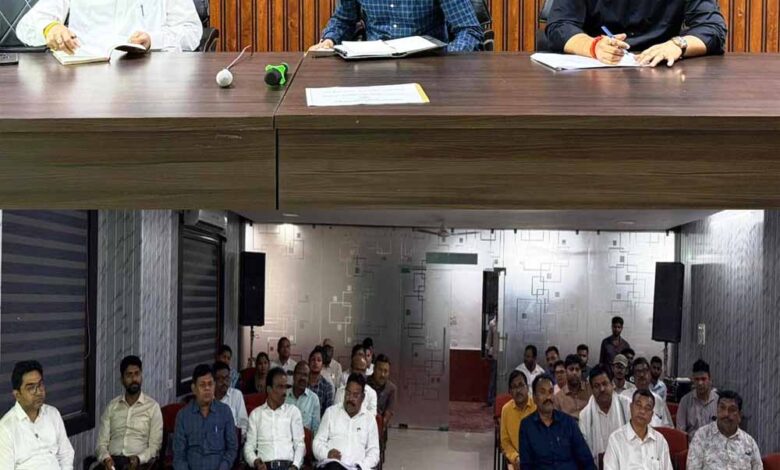 बेहतर विभागीय समन्वय से कार्यों में लाएं तेजी : सचिव  बंसल