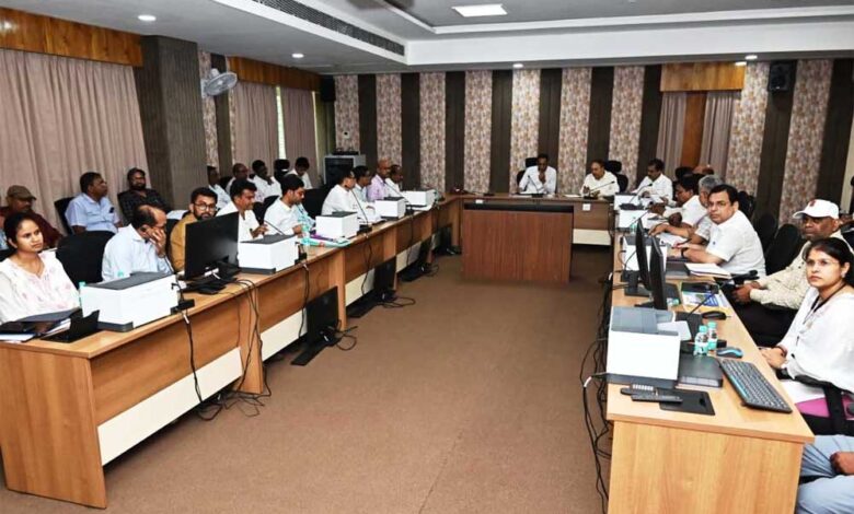 नागरिकों की सुविधा सर्वोपरि, भविष्य की जरुरतों के अनुरूप करें निर्माण’