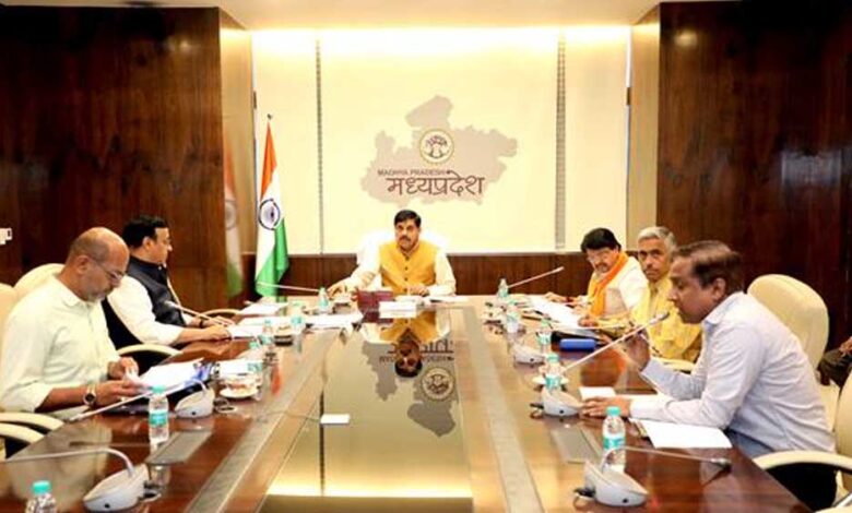 मेट्रो-रेल-यात्रियों-की-संख्या-बढ़ाने-के-लिए-पर्यटन-विभाग-का-लें-सहयोग-:-मुख्यमंत्री-डॉ.-यादव