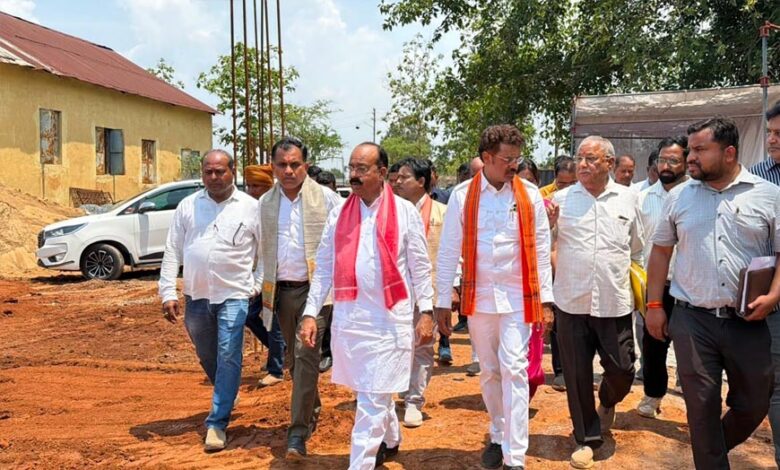 उप-मुख्यमंत्री-अरुण-साव-ने-शहरी-विकास-योजनाओं-का-किया-सघन-निरीक्षण