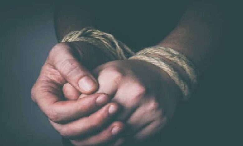 जबलपुर में युवक का अपहरण कर मांगी फिरौती, बहन का वीडियो बनाने से रोकने पर की बेरहमी से मारपीट