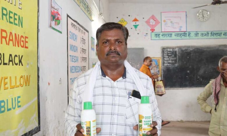 नो-यूरिया-से-आसान-हुई-खेती,-किसान-गुलाबचंद-राठौर-को-मिल-रहे-बेहतर-परिणाम