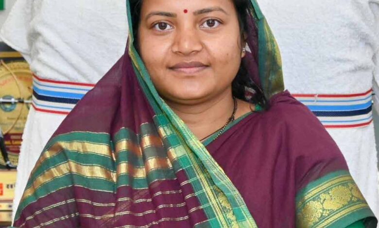 ‘बच्चों-के-हाथों-में-किताबें-हों,-मजदूरी-नहीं’,-बाल-श्रम-निषेध-दिवस-पर-मंत्री-लक्ष्मी-राजवाड़े-का-संदेश