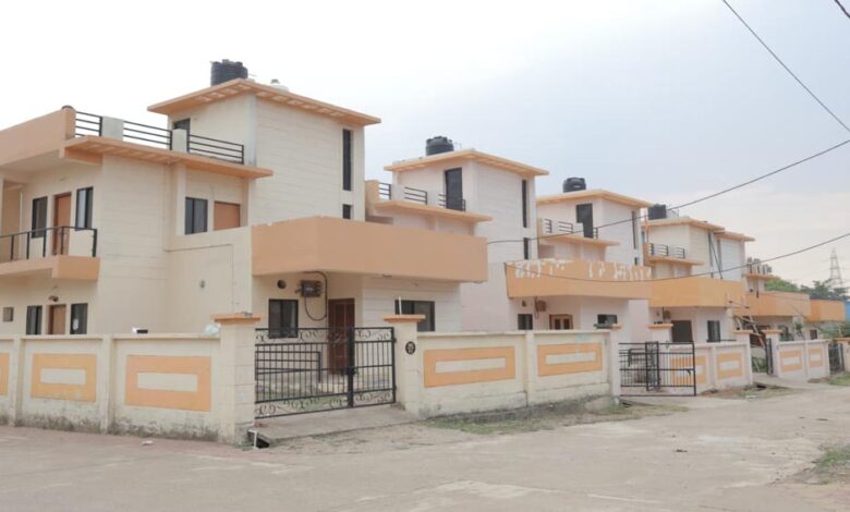 रायपुर-:-अटल-विहार-बना-आदर्श-आवासीय-परिसर-:-पक्की-सड़कें,-आधुनिक-आधारभूत-सुविधाएं-और-हर-आय-वर्ग-के-लिए-आवास