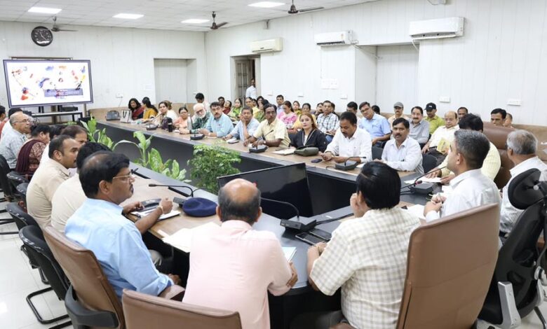 neet-परीक्षा-के-लिए-mp-में-कड़े-इंतजाम,-सेंटरों-पर-जैमर-cctv;-भोपाल,-इंदौर-और-रतलाम-के-बीच-स्पेशल-ट्रेनें-चलेंगी