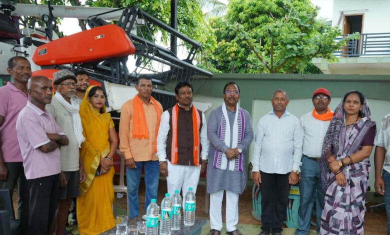 रायपुर-:-कृषि-मंत्री-रामविचार-नेताम-के-नेतृत्व-में-कृषि-यंत्रीकरण-को-बढ़ावा